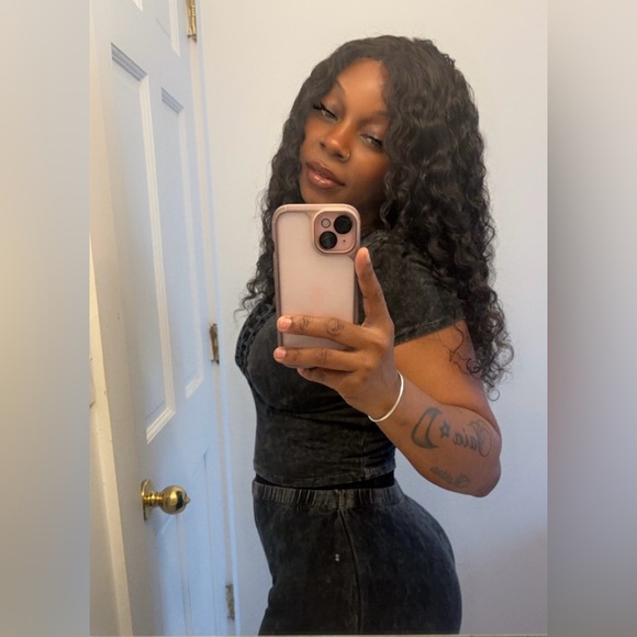 Meet your Posher, Alexis - Picture 11 of 12